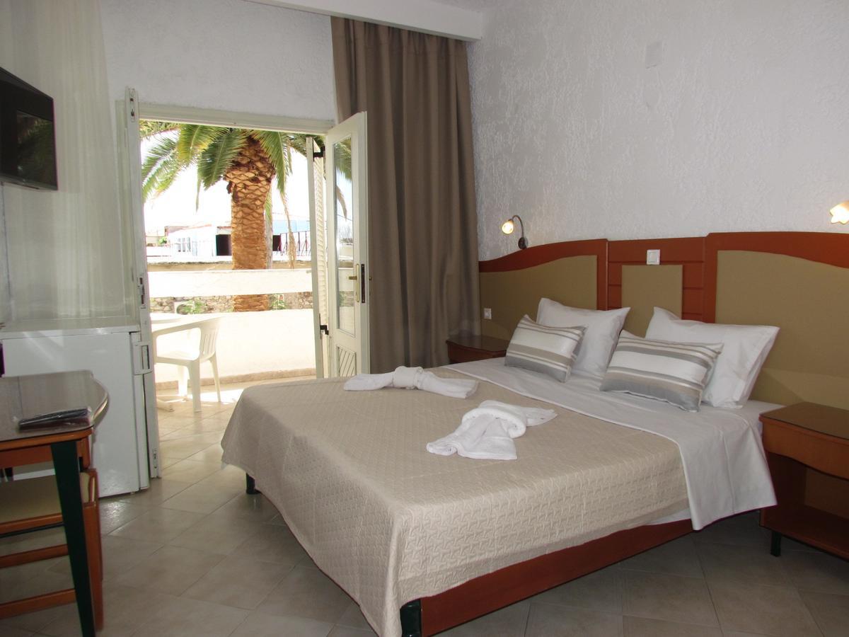 Castello Hotel Limenaria  Buitenkant foto
