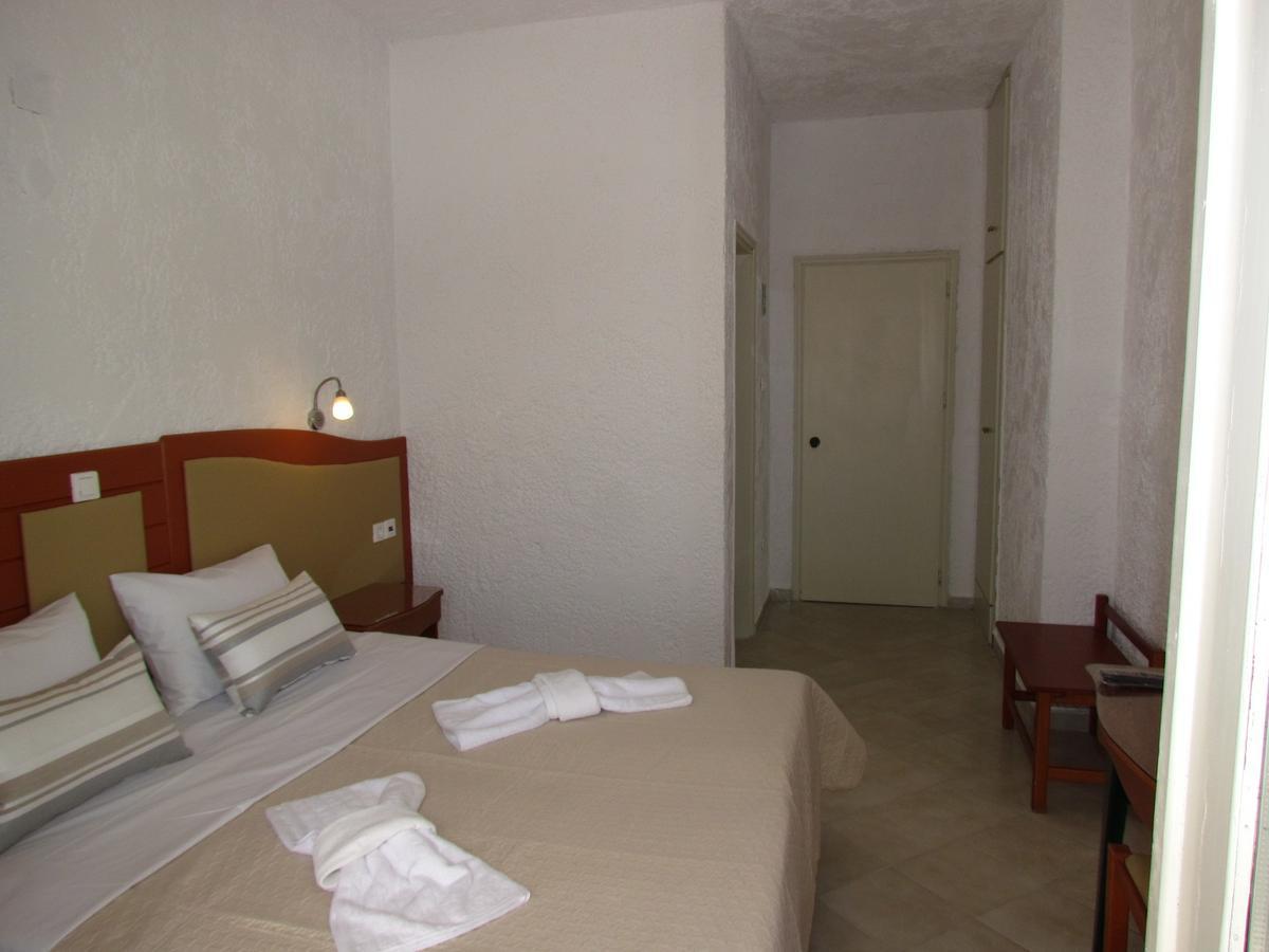 Castello Hotel Limenaria  Buitenkant foto